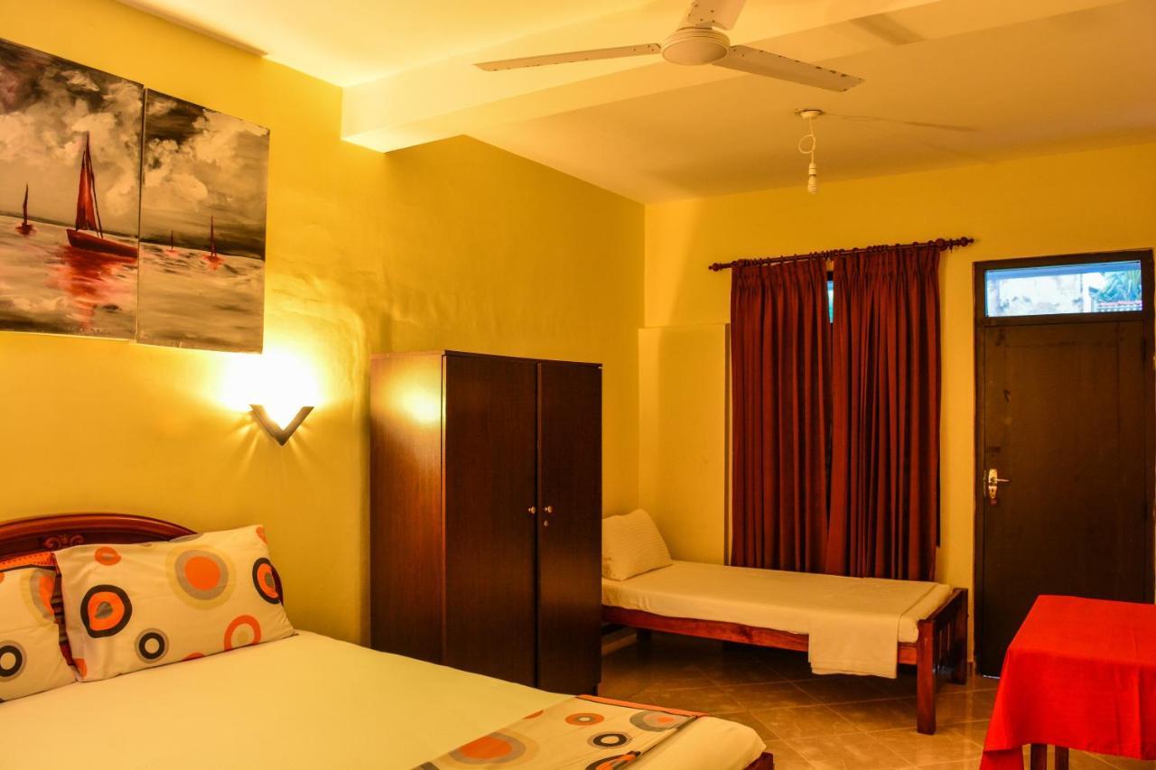 Hotel Apollo Hikkaduwa Exterior photo